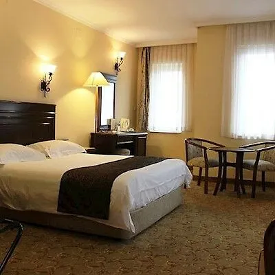 Montania Town Mudanya 3*